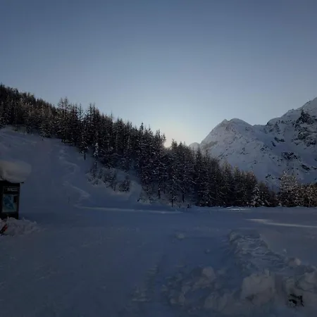 Mountain 109a Апартаменти *